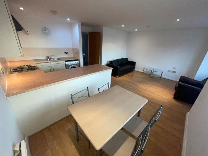 2 Bedroom Apartment To Rent In Victoria Place Walkden, M28
