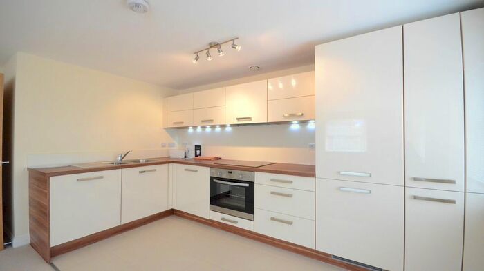 2 Bedroom Flat To Rent In Ashville Way, Wokingham, RG41