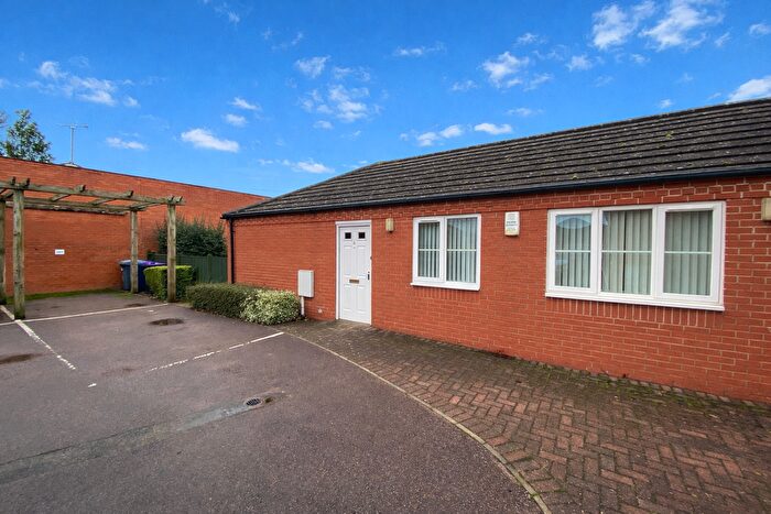 2 Bedroom Flat To Rent In Grantham Road, Nottingham, NG12