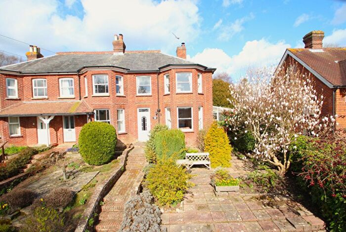 3 Bedroom End Of Terrace House For Sale In East Street, Mayfield, TN20