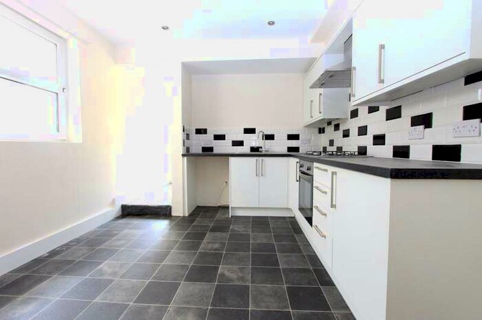 1 Bedroom Flat To Rent In Linton Road, Hove, BN3