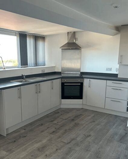 2 Bedroom Flat To Rent In Waterway Avenue, SE13