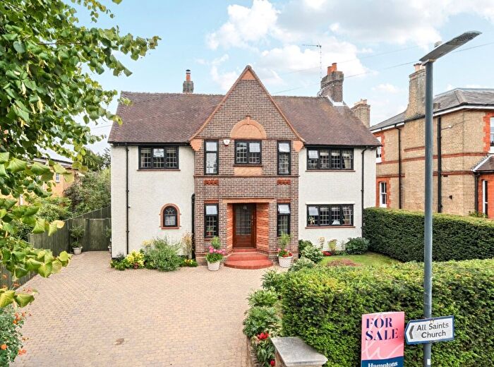 5 Bedroom Detached House For Sale In Queens Road, Hertford, SG13