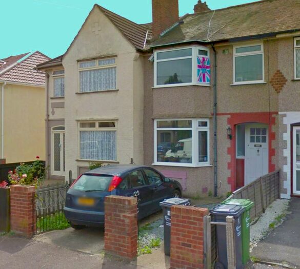 3 Bedroom Terraced House To Rent In Second Avenue, Dagenham, Essex, RM10