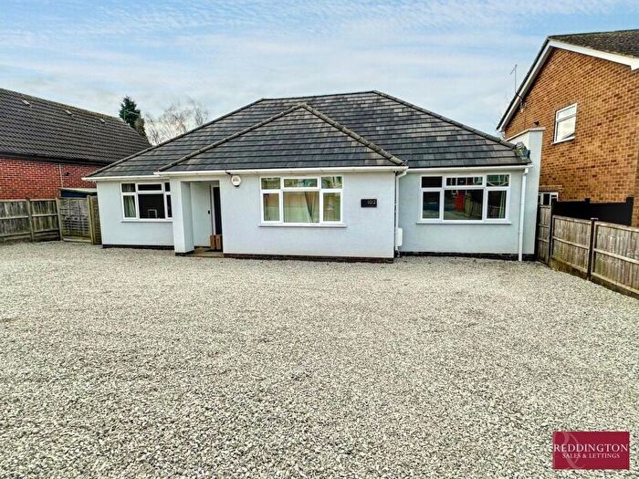 4 Bedroom Detached Bungalow For Sale In Leicester Road, Whitwick, Coalville, LE67