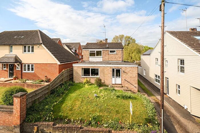 3 Bedroom Detached House For Sale In High Street, Halling, Rochester, ME2