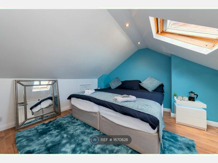 1 Bedroom Semi-Detached House To Rent In Waldeck Street, Reading, RG1