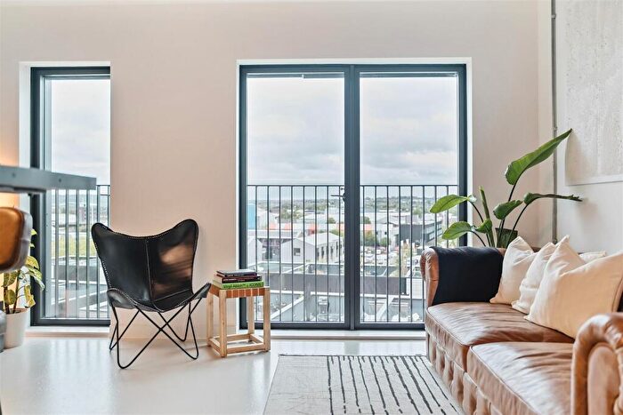 1 Bedroom Apartment To Rent In Aire Lofts, Climate Innovation District, LS9