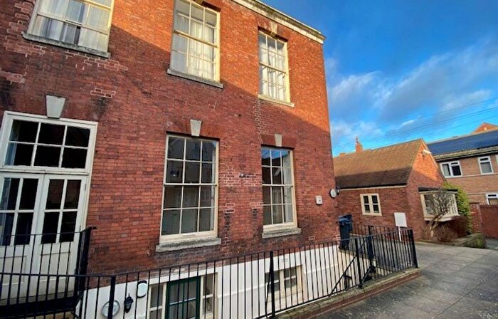 1 Bedroom Flat To Rent In Nashs Passage, Worcester, WR1