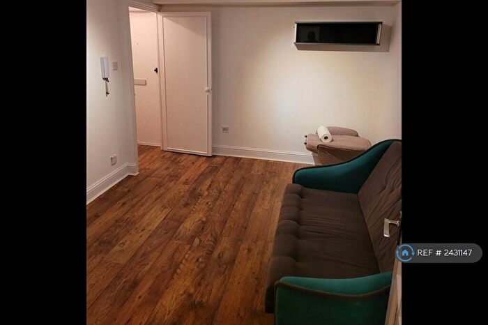 Studio To Rent In Russet House, Grays, RM17