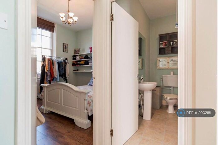 1 Bedroom Flat To Rent In Richmond Road, London, E8