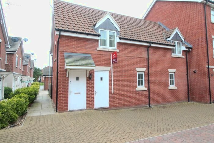 2 Bedroom Detached House To Rent In Pacey Way, Mallard Quarter, Grantham, NG31