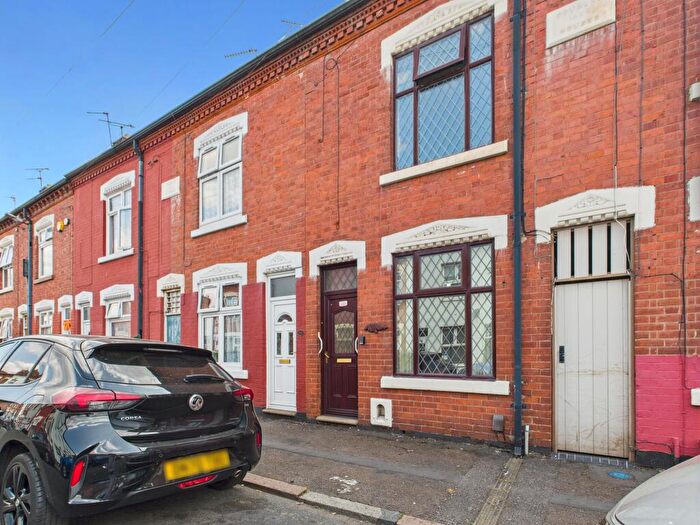 2 Bedroom Terraced House To Rent In Moorgate Street, Leicester, LE4