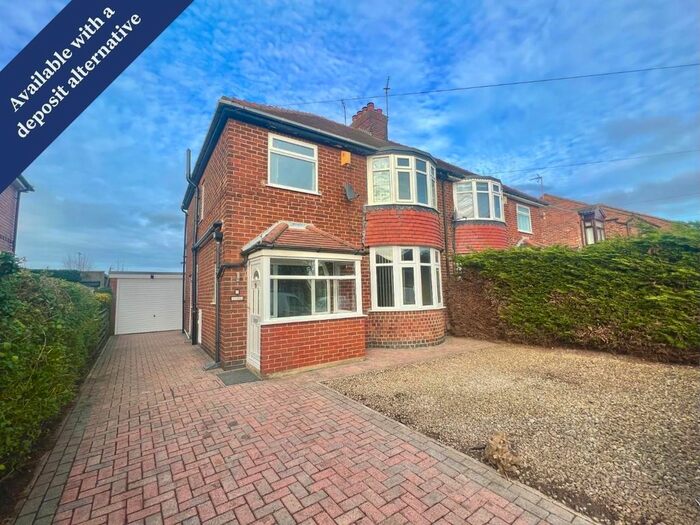 3 Bedroom Property To Rent In Fairway, York, YO30