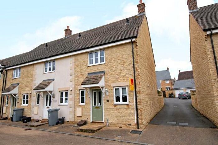 2 Bedroom End Of Terrace House To Rent In Carterton, Oxfordshire, OX18