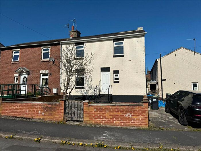 3 Bedroom End Of Terrace House To Rent In Burnett Crescent, Kelloe, Durham, DH6