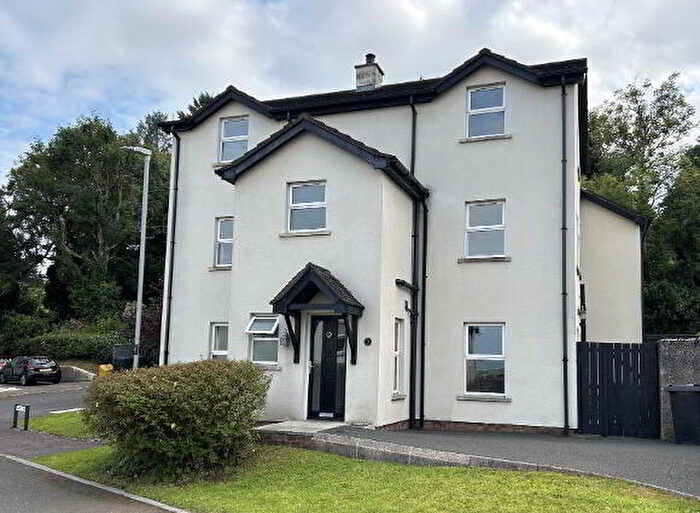 4 Bedroom Semi-Detached House For Sale In Leafield Park, Carrickfergus, BT38