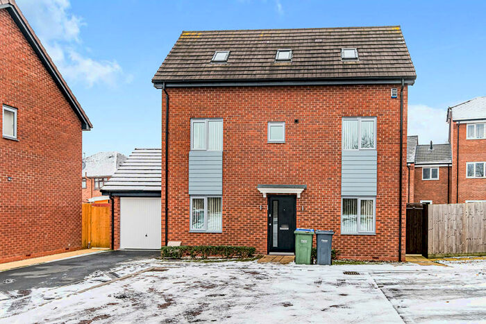 4 Bedroom Detached House To Rent In Rosemary Road, Tipton, West Midlands, DY4