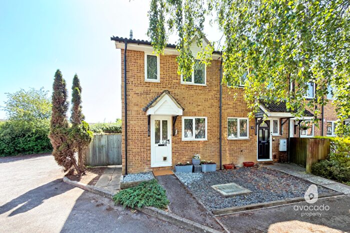 2 Bedroom End Of Terrace House For Sale In Statham Court, Amen Corner, Bracknell, RG42