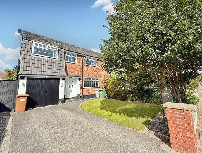 4 Bedroom Semi-detached House For Sale In Prenton Hall Road, Prenton, Wirral, CH43