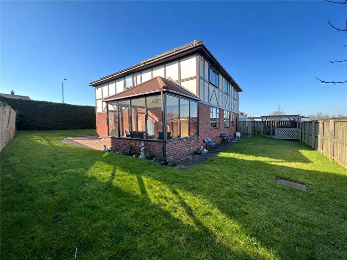 5 Bedroom Detached House For Sale In East Street, Stanley, DH9