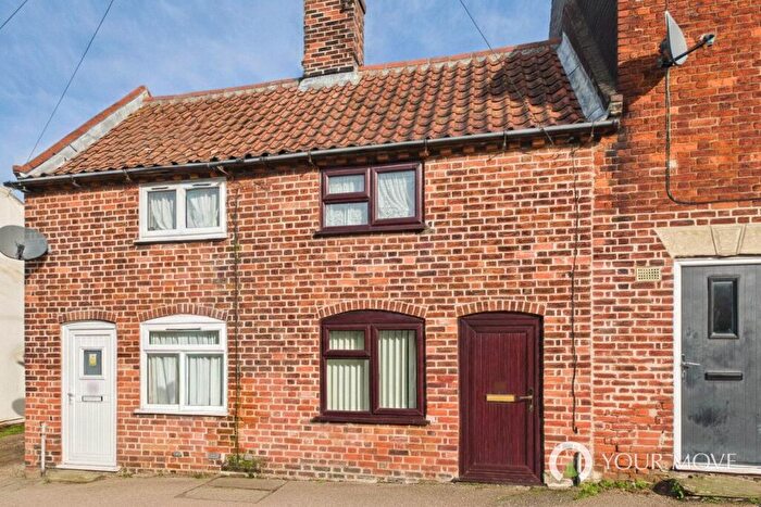2 Bedroom Terraced House For Sale In Ingate, Beccles, Suffolk, NR34