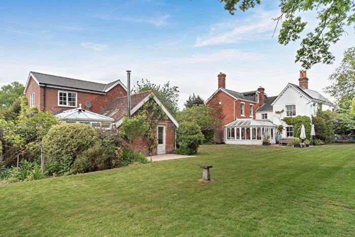 8 Bedroom Detached House For Sale In Church Road, Mortimer West End, Hampshire, RG7