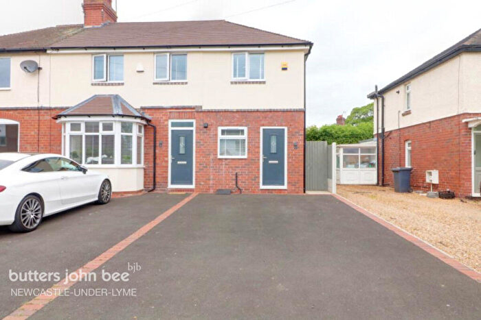 2 Bedroom Town House To Rent In Newcastle Road, Crewe, CW3