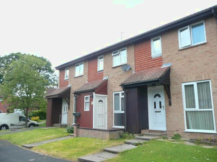 2 Bedroom Detached House To Rent In Kempton Park, Waterlooville, Hampshire PO7