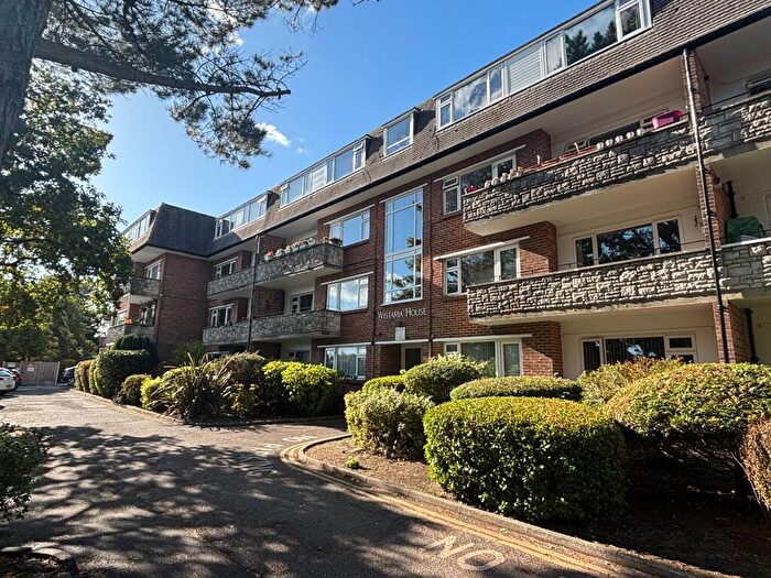 2 Bedroom Flat For Sale In Wistaria House, Redhill, Bournemouth, BH10