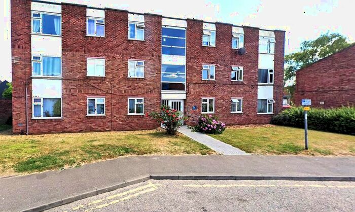2 Bedroom Flat To Rent In West Street, Wisbech, PE13