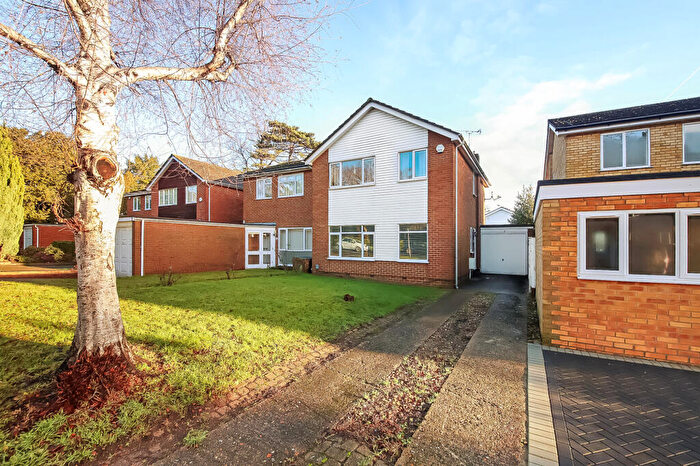 4 Bedroom Semi-Detached House For Sale In Stamford Drive, Bromley, BR2