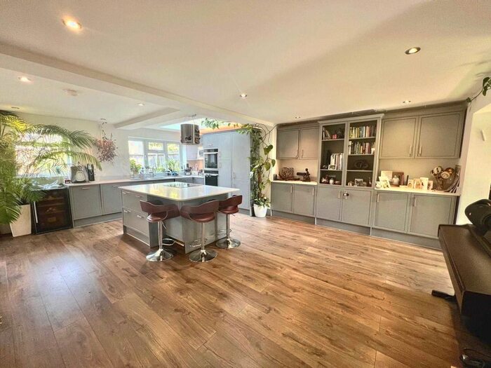 4 Bedroom Semi-Detached House To Rent In Chandos Road, Borehamwood, WD6