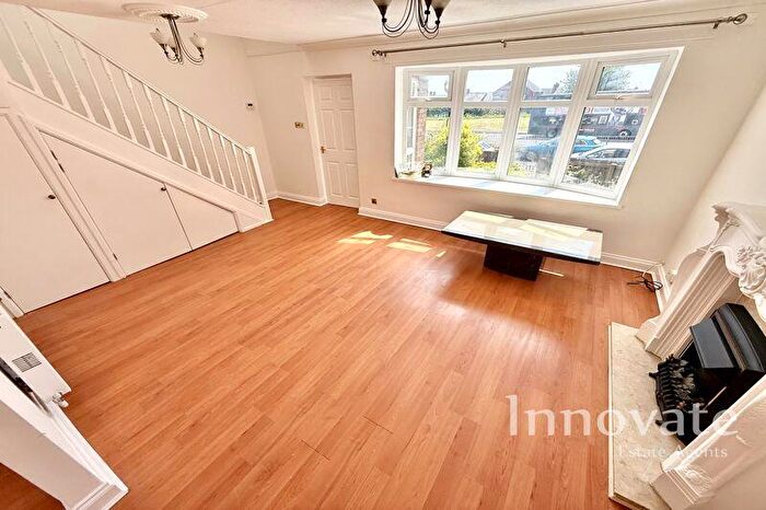 2 Bedroom Detached House To Rent In Hagley Road West, Oldbury, B68