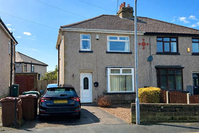 3 Bedroom Semi Detached House For Sale In Lodore Avenue, Eccleshill, Bradford, BD2