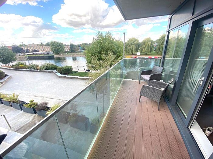 2 Bedroom Flat For Sale In East Station Road, Fletton Quays, Peterborough, PE2