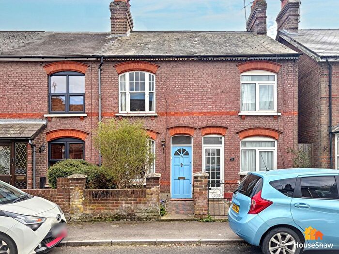 2 Bedroom Property For Sale In Sunnyside Road, Chesham, HP5