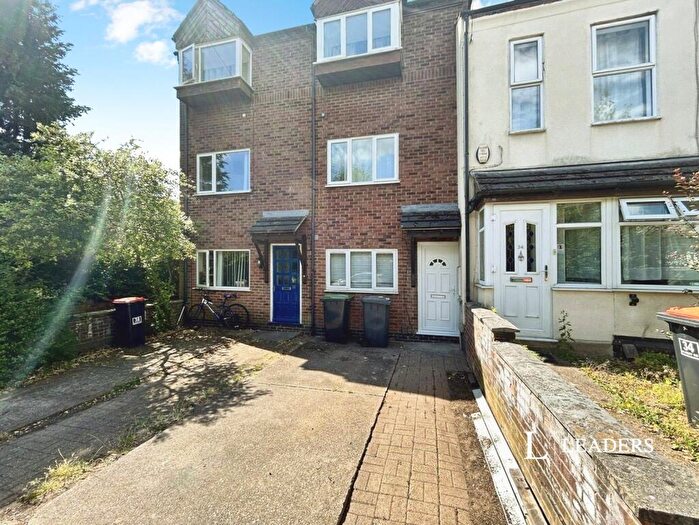 House To Rent In Albert Road, Beeston, NG9