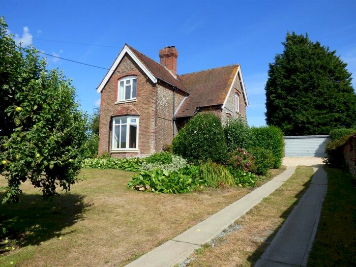 3 Bedroom Detached House To Rent In Warningcamp, Arundel, BN18