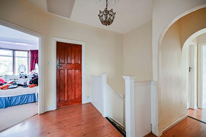5 Bedroom Property To Rent In Langley Crescent, Wanstead, London, E11