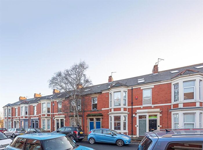 2 Bedroom Maisonette To Rent In Fairfield Road, West Jesmond, Newcastle Upon Tyne, NE2