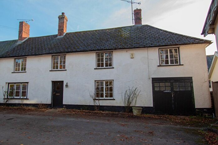 4 Bedroom Cottage For Sale In The Square, Whimple, EX5