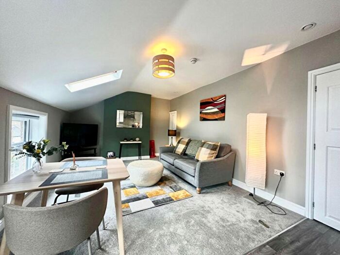 1 Bedroom Flat To Rent In Leeds Road, Harrogate, HG2