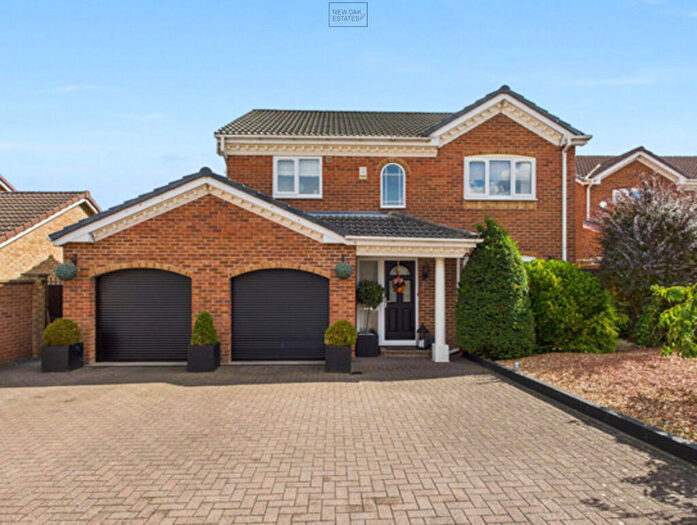 4 Bedroom Detached House For Sale In Glebe Gardens, North Wingfield, S42