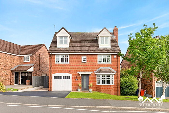 5 Bedroom Detached House For Sale In Parkes Way, Fernhurst, Blackburn, BB2