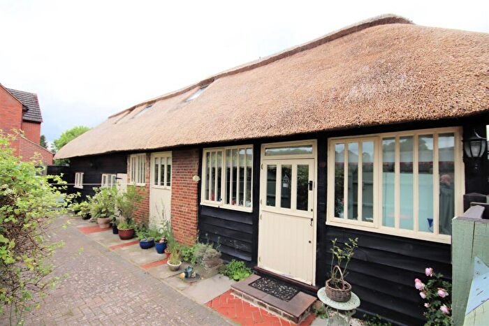 3 Bedroom Detached House For Sale In Park Road, Toddington, Dunstable, LU5