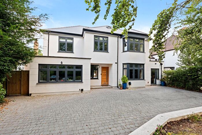 6 Bedroom Detached House For Sale In Haling Park Road, South Croydon, CR2
