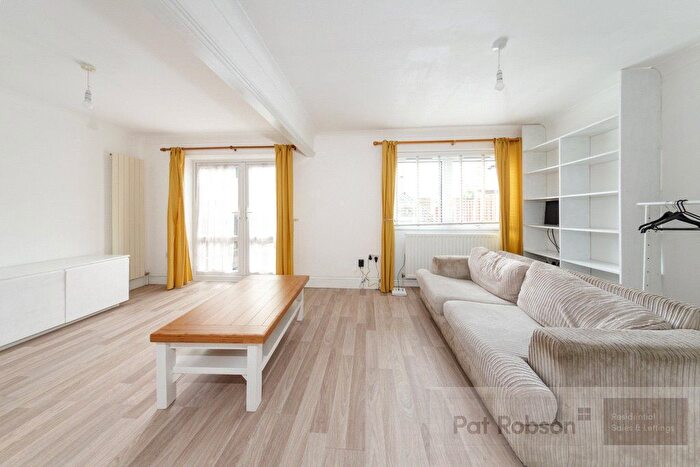 2 Bedroom End Of Terrace House To Rent In Havelock Place, Newcastle Upon Tyne, Tyne And Wear, NE4