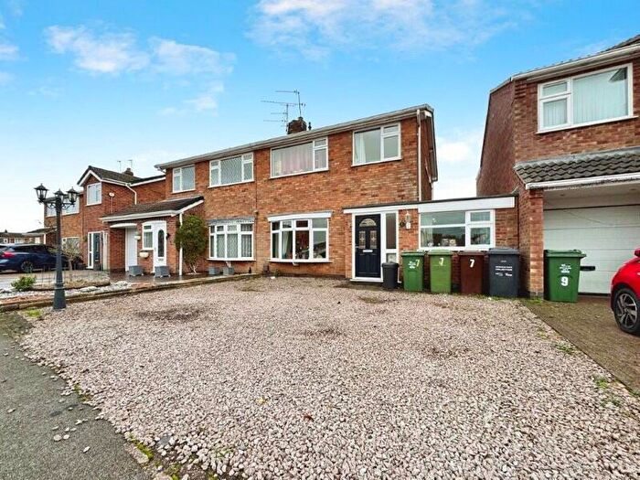 4 Bedroom Semi Detached House For Sale In Saddlers Close, East Goscote, Leicestershire., LE7