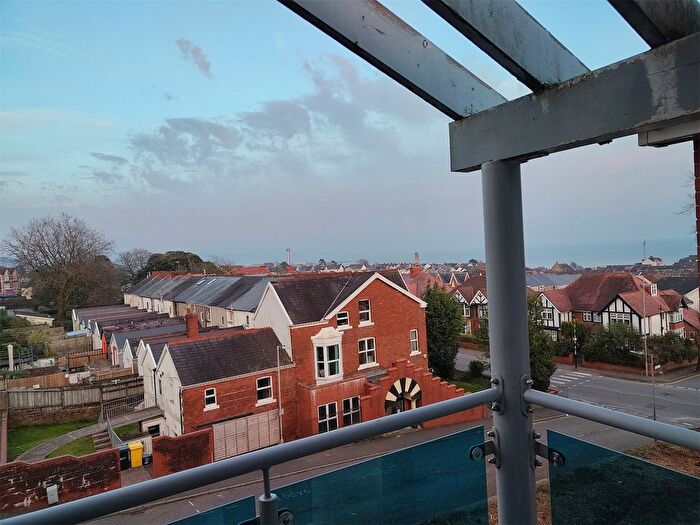 1 Bedroom Flat For Sale In Pantygwydr Court, Swansea, SA2